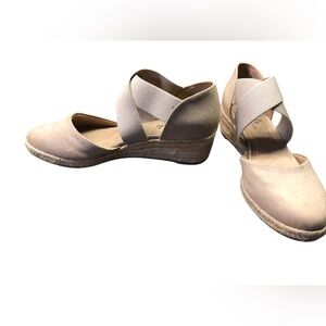 LIFE STRIDE VELOCITY 2.0 beige wedges